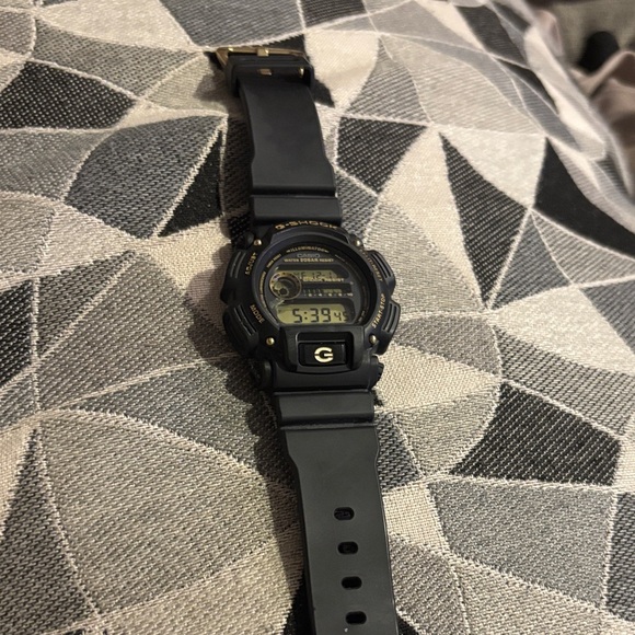 G-Shock Other - G-Shock Black and Gold Digital Smartwatch